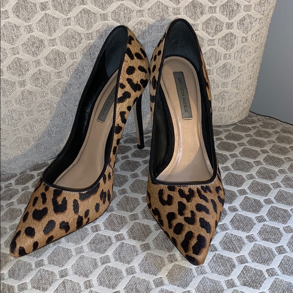 Saks fifth ave calf hair cheetah print heels 8.5